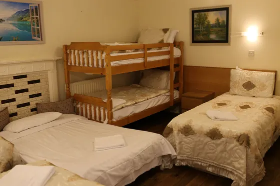 Barry House bedroom - photo 13