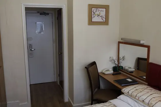 Barry House bedroom - photo 23