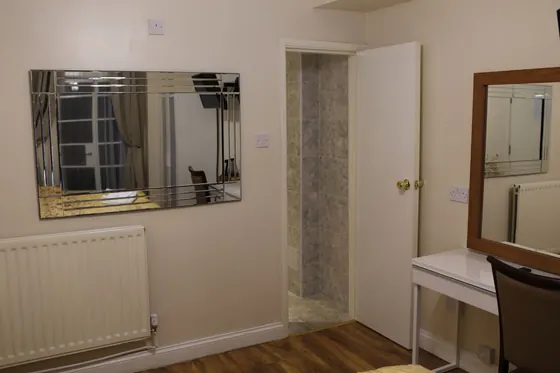 Barry House bedroom - photo 30