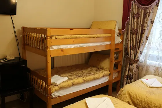 Barry House bedroom - photo 35