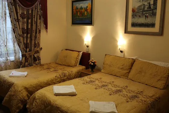 Barry House bedroom - photo 36